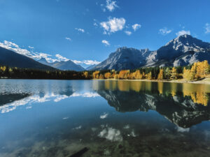 Autumn Lake Landscape – Sunny @mesmerize