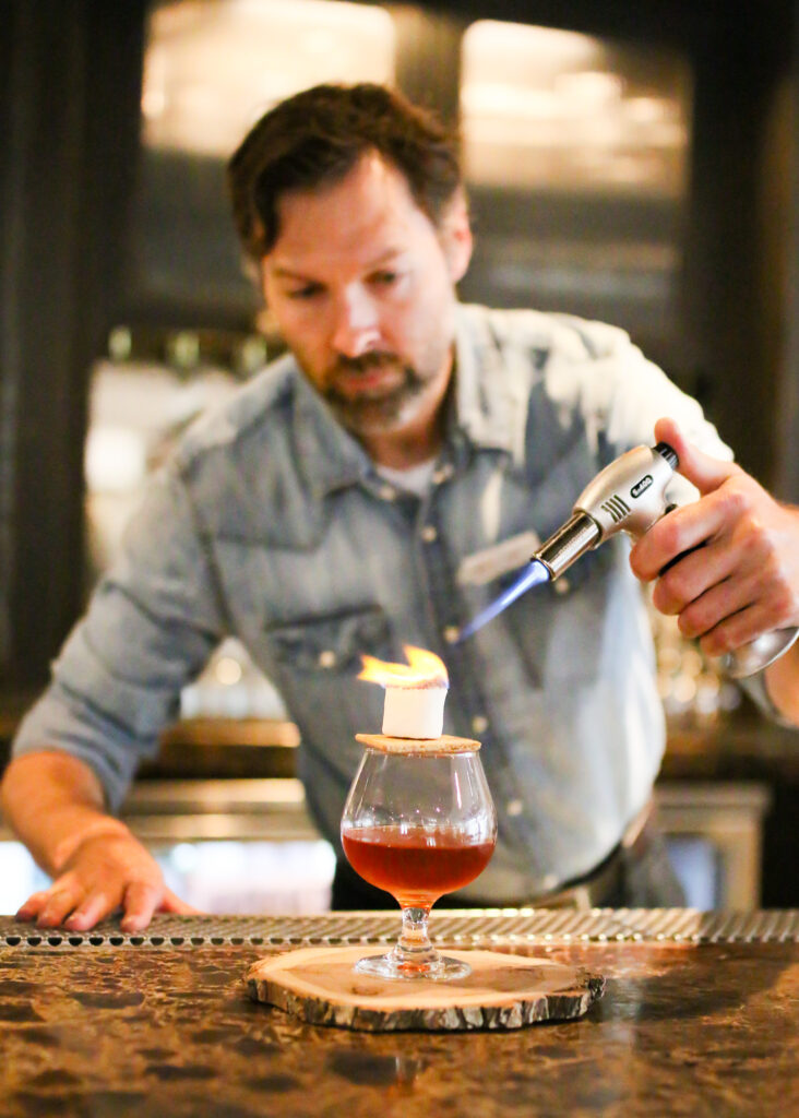 Bartender – Sydney Morin