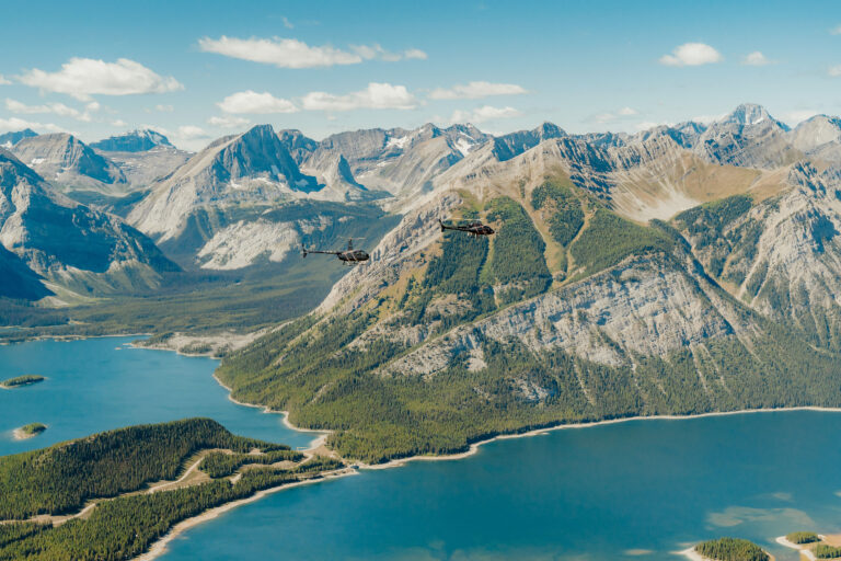 HelicoptersLandscape_Credit_TravelAlberta_KarlLee