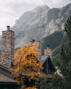 PKML Lodge Exterior Mountain – Brayden @lostcoordinate
