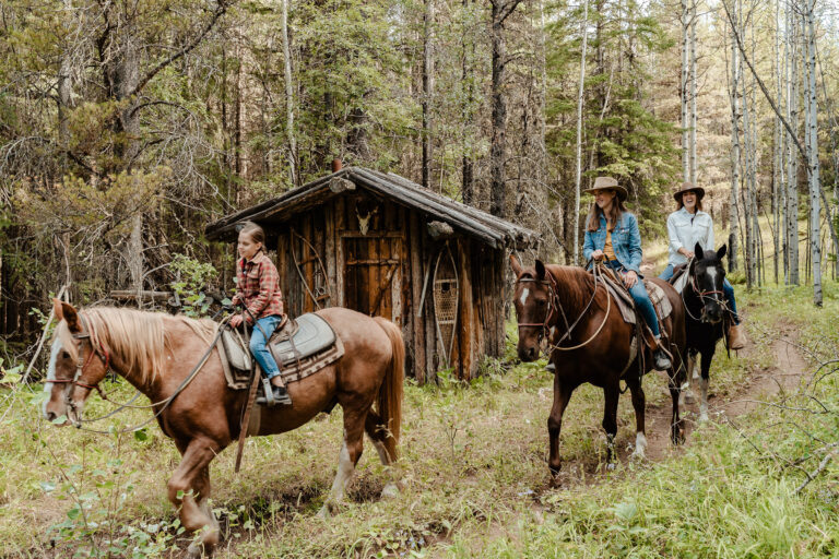 RusticHorseRideBoundaryRanch_Credit_TravelAlberta_KarlLee