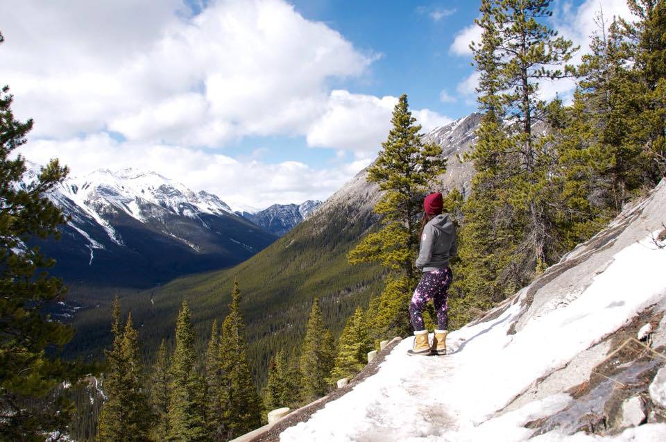 Snowy Spring Hike – Caitlyn Giorgio @caitlynicoledesigns