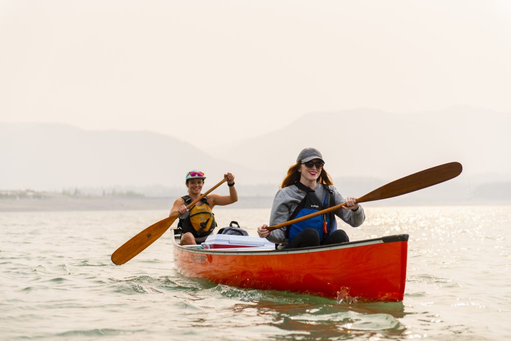 two ladies canoeing in Kananaskis